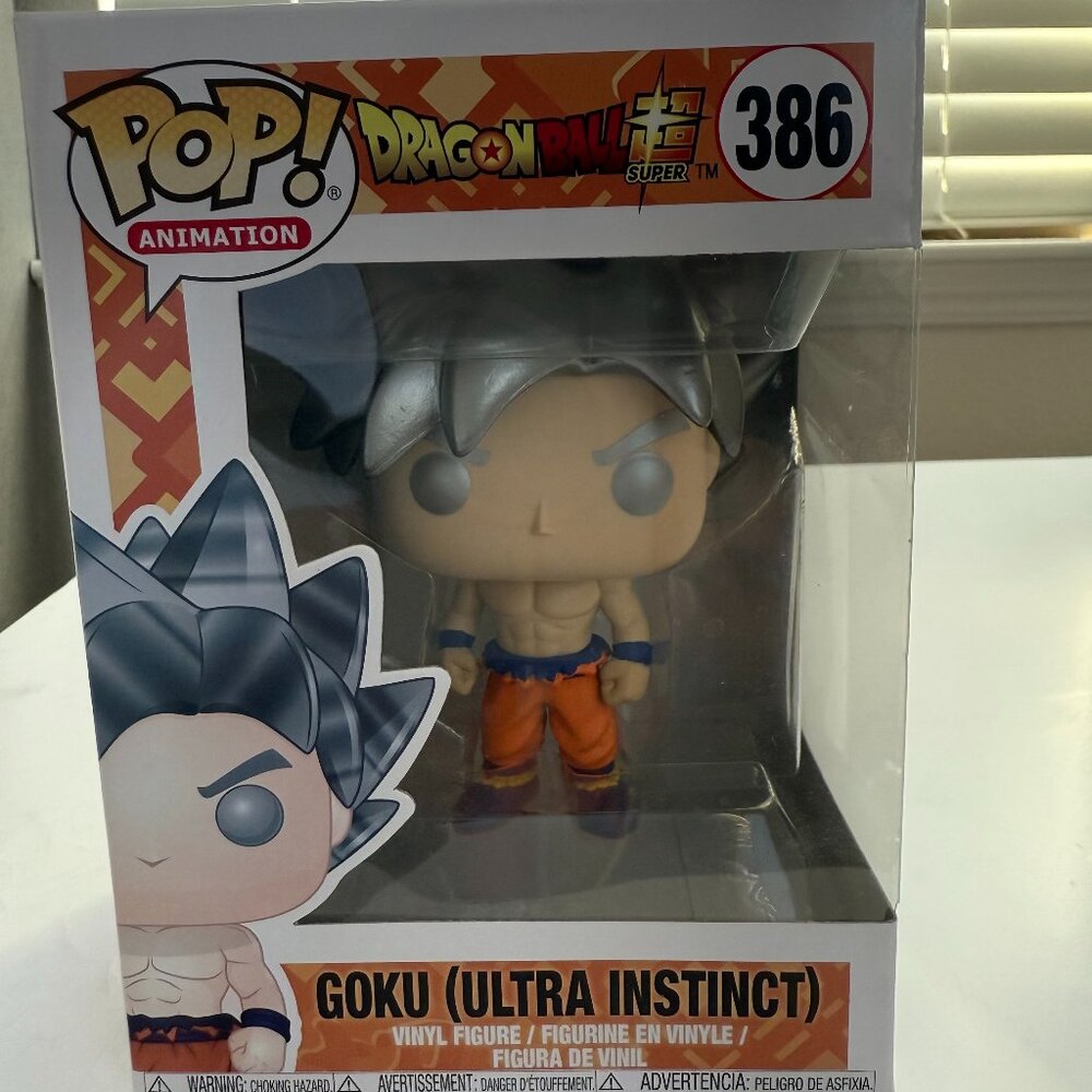 Funko POP! Animation: Goku (Ultra Instinct) #386 – Dragon Ball Super Vinyl Figur